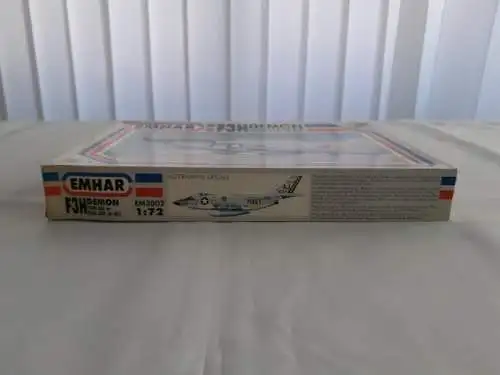 Emhar - F3H Demon F3H-2N or F3H-2M-1/72-EM3002-Modellflieger-OVP-1264