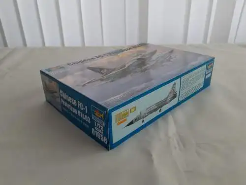 Trumpeter - Chinese FC-1 Prototype 01&03-1/72-01658-Bauteile versiegelt-Modellflieger-OVP-1261