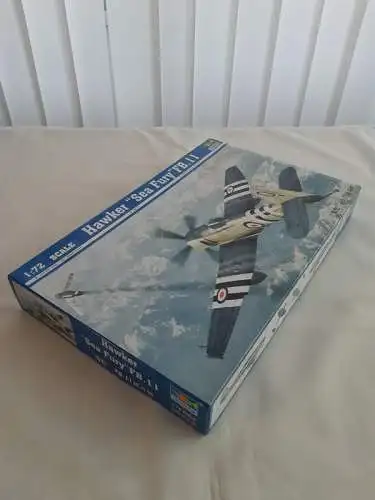 Trumpeter Hawker "Sea Fury" FB.11-1:72-01631-Bauteile versiegelt-Modellflieger-OVP-1248