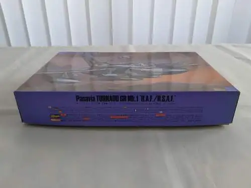 Hasegawa - Panavia Tornado GR Mk.1 `R.A.F./R.S.A.F´-1:72-04028-Modellflieger-OVP-1245