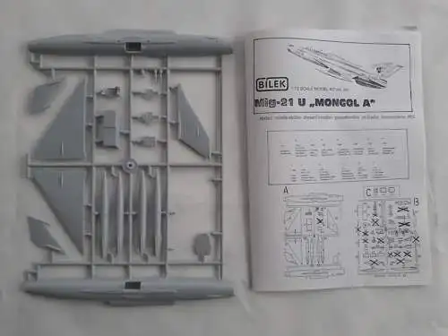 BILEK Mig-21 U "Mongol"-1:72-961-Modellflieger-OVP-1229