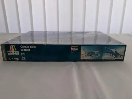 Italeri Carrier deck section-1:72-1326-Trägerdeck-OVP-1211