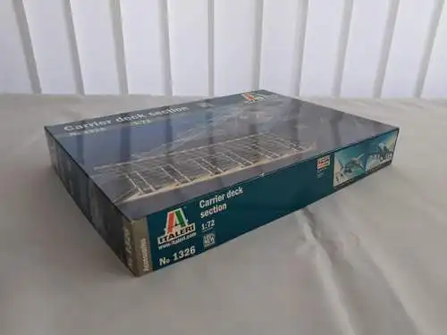 Italeri Carrier deck section-1:72-1326-Trägerdeck-OVP-1211