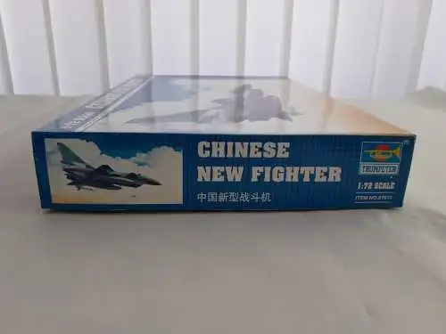 Trumpeter Chinese New Fighter-1:72-01611-Modellflieger-Bauteile versiegelt-OVP-1209