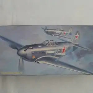Hasegawa Yakovlev Yak-3-1:72-51301-Modellflieger-OVP-1200