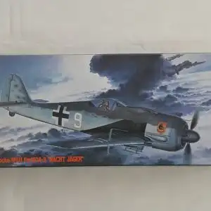 Hasegawa Focke-Wulf Fw190A-8 "Nacht Jäger"-1:72-51305-Modellflieger-OVP-1199