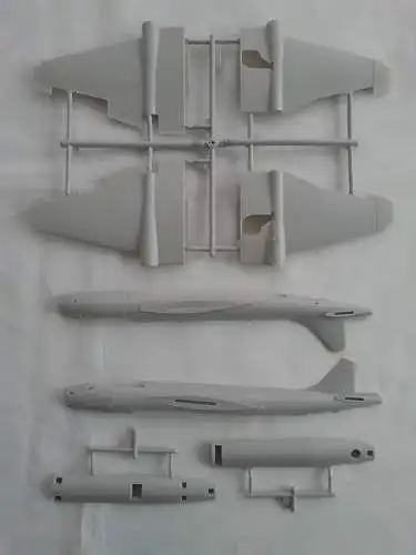 Airfix English Electric Canberra PR.9-1:72-A05039-Modellflieger-OVP-1176