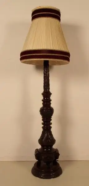 Seltene Gründerzeit Stehlampe mit schönem Schnitzwerk Antik Kolosseum 0
