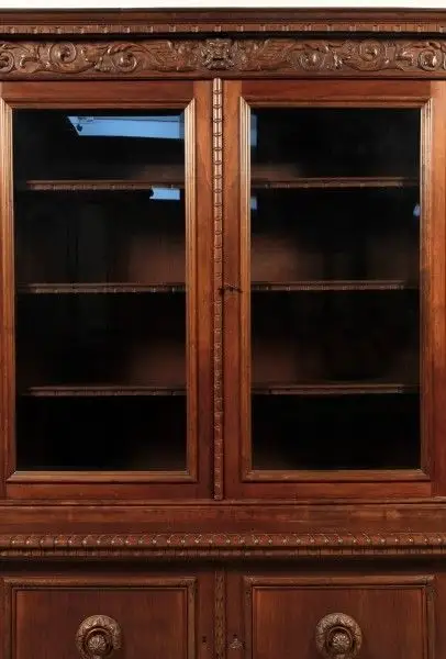 Neorenaissance Bücherschrank mit figürlichen Darstellungen Antik Kolosseum 4