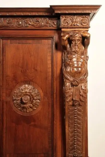 Neorenaissance Bücherschrank mit figürlichen Darstellungen Antik Kolosseum 5