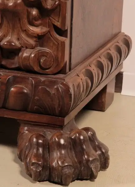 Neorenaissance Bücherschrank mit figürlichen Darstellungen Antik Kolosseum 9