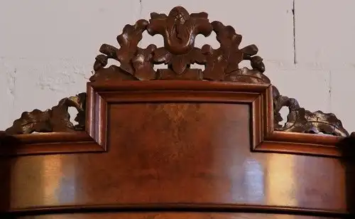 Louis Philippe Küchen- Buffet aus Nussbaum mit Marmorplatte Antik Kolosseum