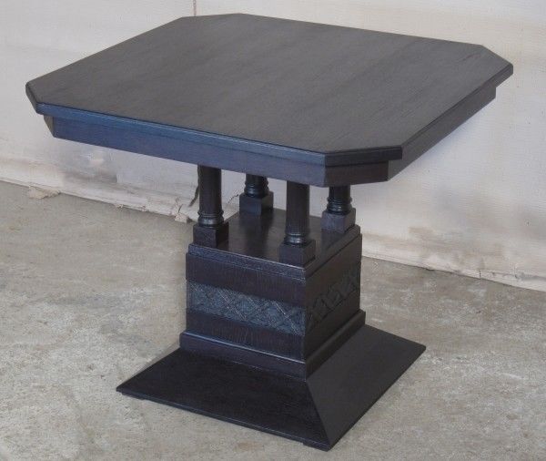 Neoromanischer Raucher- Tisch / Beistelltisch um 1910 aus Eiche Antik