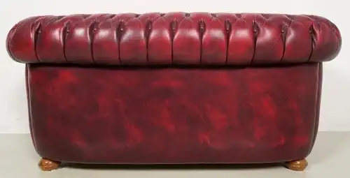 Original Chesterfield Clubsofa aus den 70ger Jahren mit EchtlederAntik Kolosseum