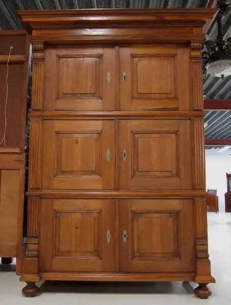 Original dreiteiliger restaurierter Brandschrank aus Weichholz Antik Kolosseum 2