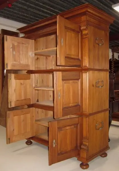 Original dreiteiliger restaurierter Brandschrank aus Weichholz Antik Kolosseum 6