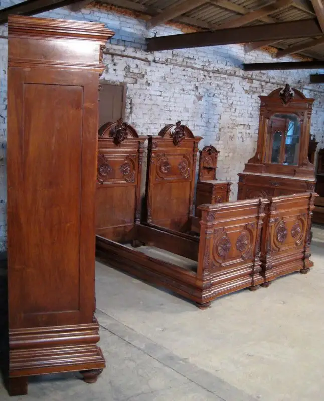 Sensationelles figürliches 7- teiliges Gründerzeit Schlafzimmer Antik Kolosseum 1