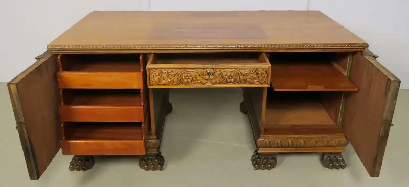 Eleganter Neorenaissance Schreibtisch mit schönen Schnitzereien Antik Kolosseum 6