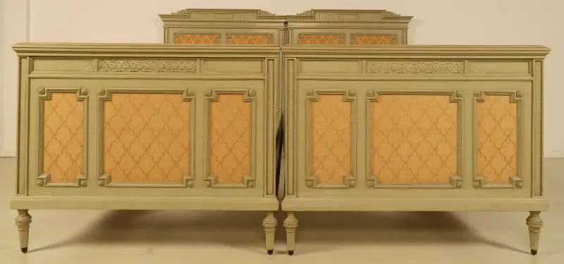 Komplettes historisches 7- teiliges Neo- Empire Schlafzimmer Antik Kolosseum 2