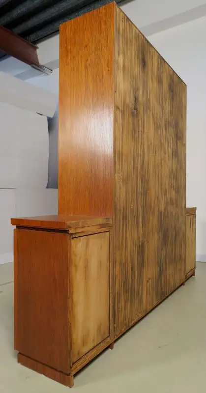 Zwei wunderschöne Bauhaus Bücherschränke aus Rüsterholz Antik Kolosseum 6