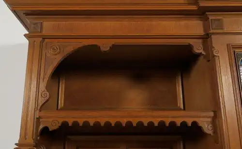Gründerzeit Garderobenschrank mit Bank und kleiner Vitrine Antik Kolosseum