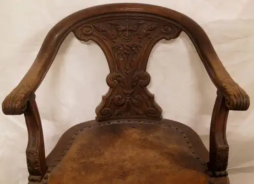 Jugendstil Armlehner / Schreibtischstuhl mit geschnitzter Lehne Antik Kolosseum