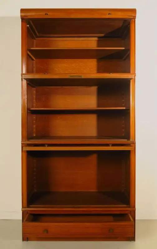 Vier Bücherschränke mit Sekretär und Bar im Globe Wernicke Stil Antik Kolosseum 11