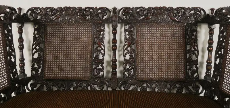 Sitzbank um 1870 mit aufwendigem Durchbruch Schnitzdekor Antik Kolosseum 8