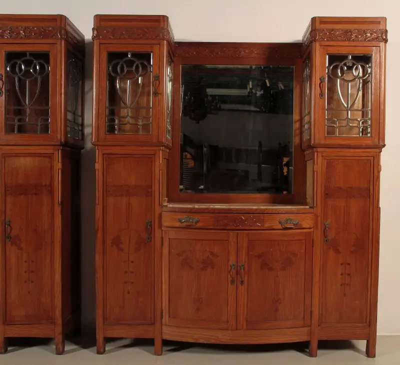 Zwei schöne Jugendstil Buffets mit wunderschönen Glasarbeiten Antik Kolosseum 4