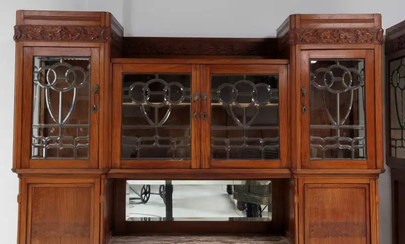 Zwei schöne Jugendstil Buffets mit wunderschönen Glasarbeiten Antik Kolosseum 5