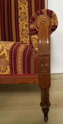 Elegantes Gründerzeit Sofa / Couch aus Nussbaum Antik Kolosseum