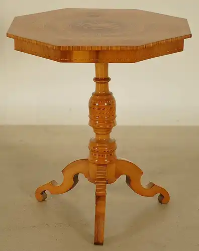 Wunderschöner achteckiger Gründerzeit Tisch aus Kirschholz Antik Kolosseum