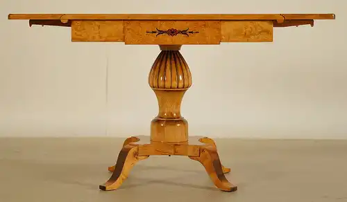 Eleganter Klapptisch / Salontisch aus Birkenholz Antik Kolosseum