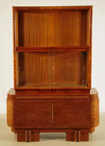 Extravagante Art Deco Vitrine gefertigt um 1920 aus Nussbaum Antik Kolosseum