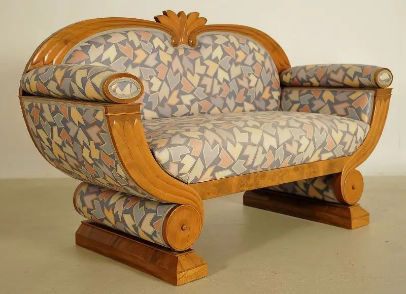 Wunderschönes Art Deco Sofa in Gondelform in Nussbaum Antik Kolosseum 1