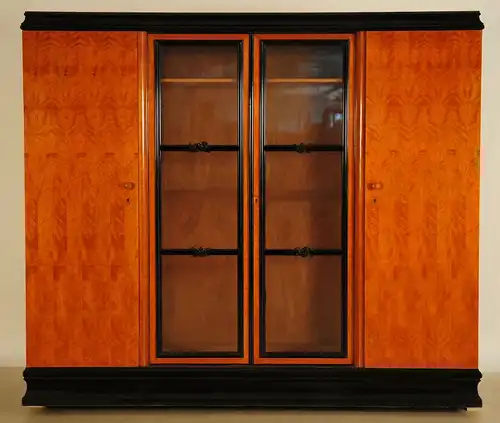 Art Deco Kleiderschrank aus Birkenholz teilweise ebonisiert Antik Kolosseum