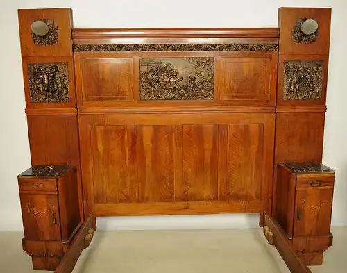 Unglaubliches Jugenstil Schlafzimmer mit Bronzeputten/platten Antik Kolosseum