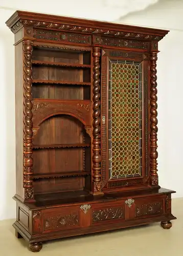 Bücherschrank aus dem Danziger Barock mit Zopfsäulen Antik Kolosseum