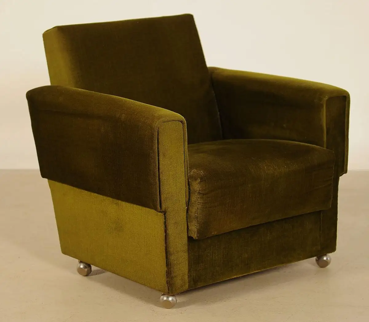 Zwei grüne Sessel aus den 70er Jahren Antik Kolosseum 1