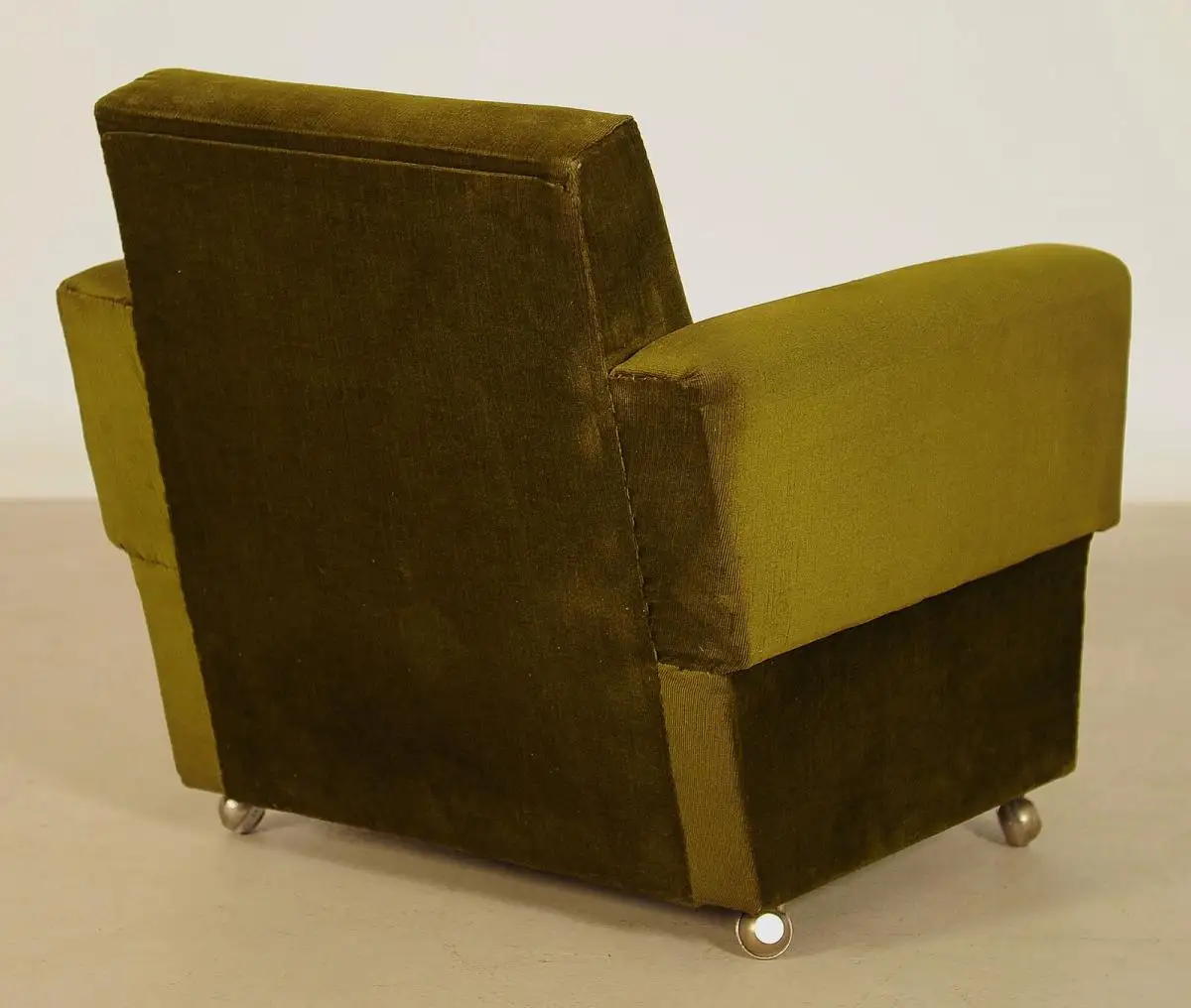 Zwei grüne Sessel aus den 70er Jahren Antik Kolosseum 2