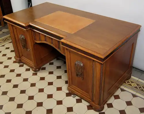 Restaurierter,freistehender Eiche Schreibtisch gefertigt um 1910 Antik Kolosseum
