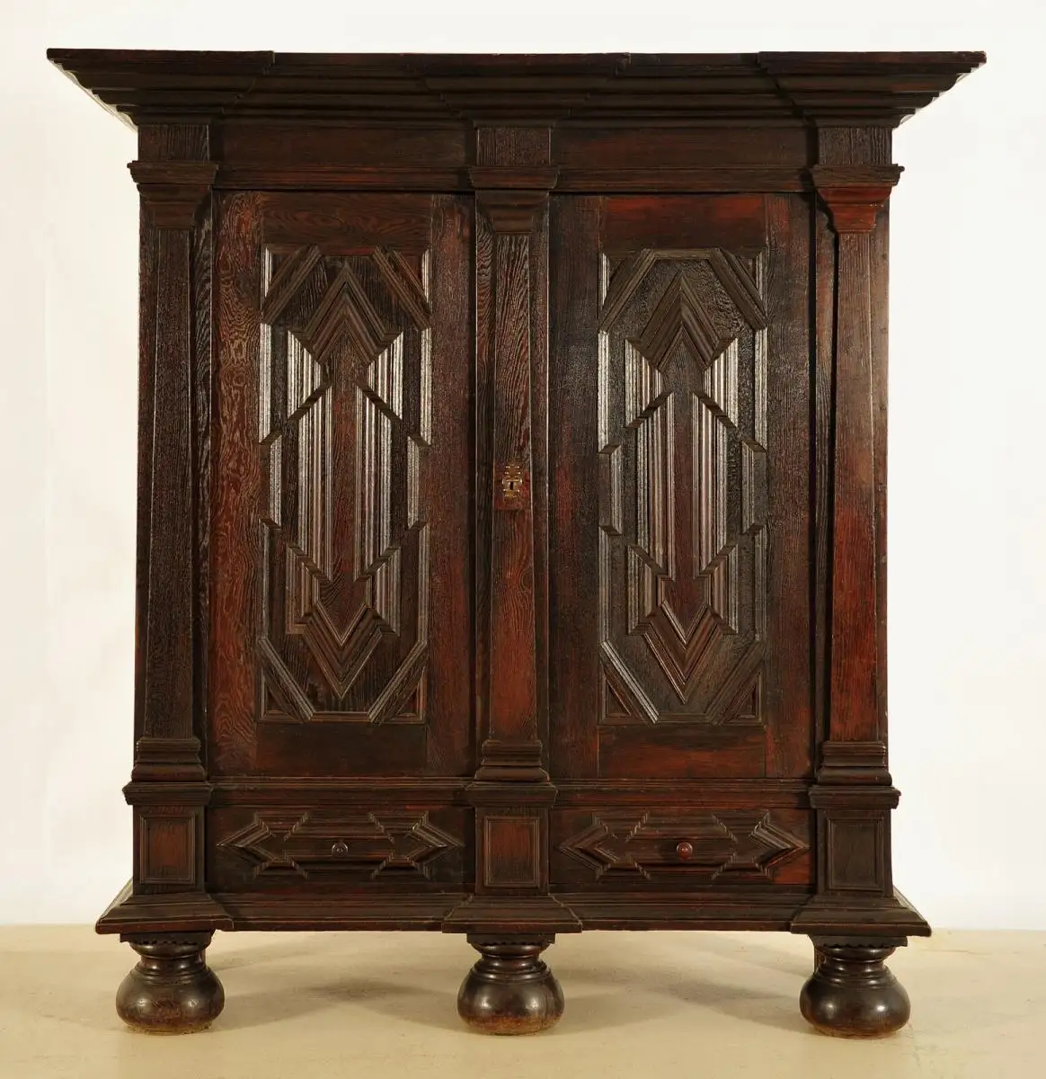 Originaler westfälischer Barockschrank gefertigt um 1730 Antik Kolosseum 0