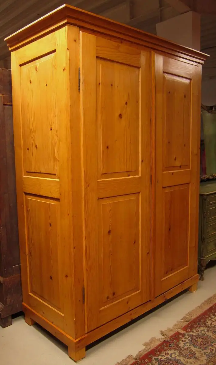 Restaurierter Jugendstil Wäsche- Kleiderschrank aus Weichholz Antik Kolosseum 2