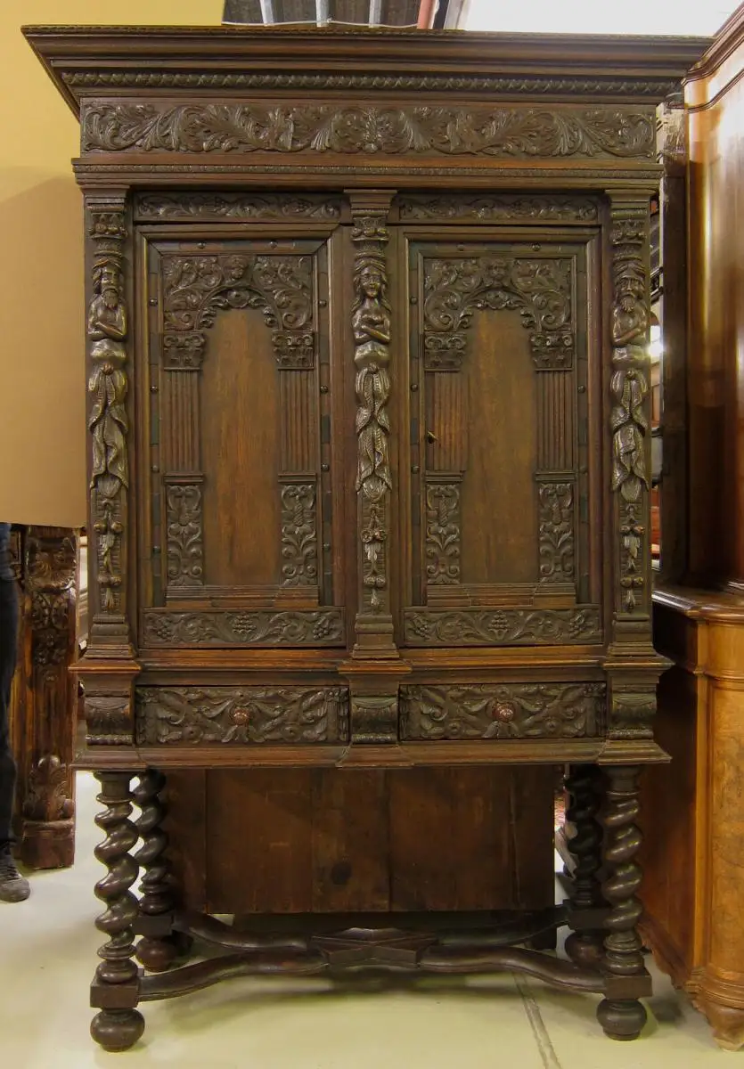 Original Danziger Barock Kabinettschrank aus Nussbaum Antik Kolosseum 1