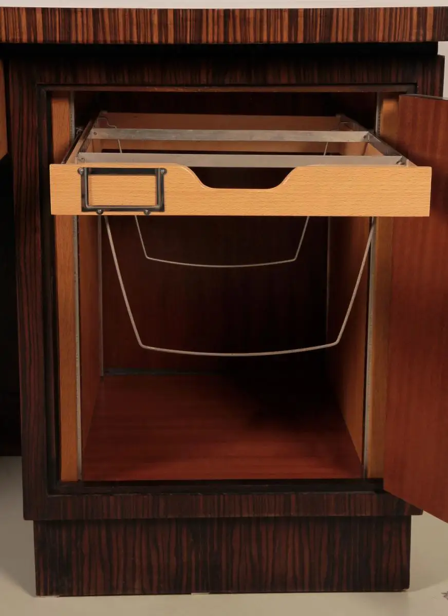 Schöner Freisteher Bauhaus Schreibtisch aus Makassar Antik Kolosseum 7