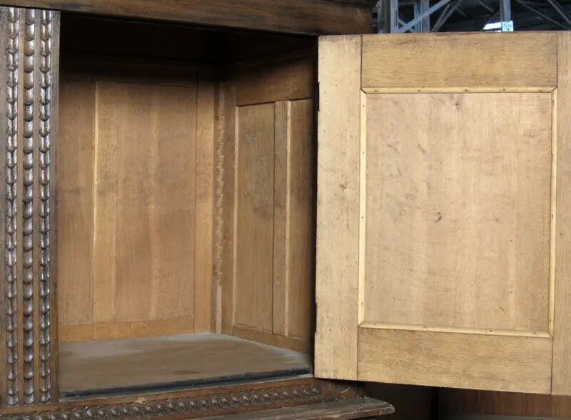 Repräsentativer Sakristei - Schrank aus dem Danziger Barock Antik Kolosseum 4