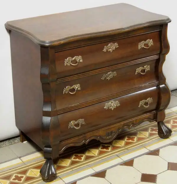 Hübsche, kleine, holländische Neobarock Kommode aus Eiche Antik Kolosseum 3