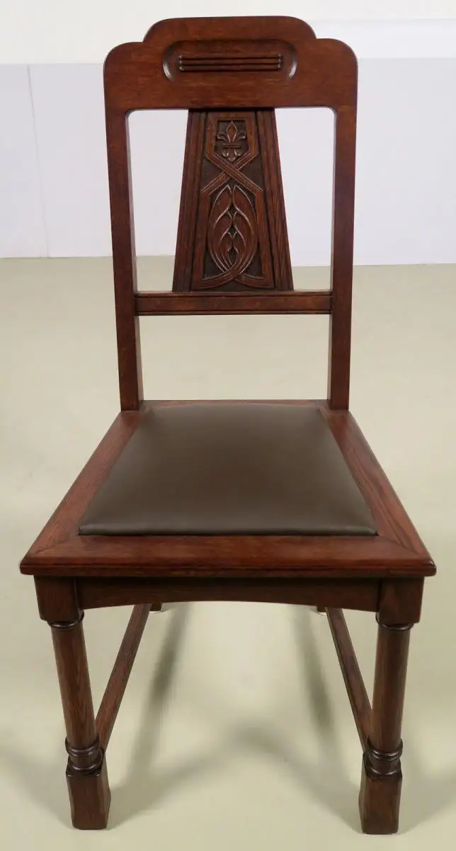 Zehn seltene restaurierte Gründerzeit Stühle mit Lederbezug Antik Kolosseum 2