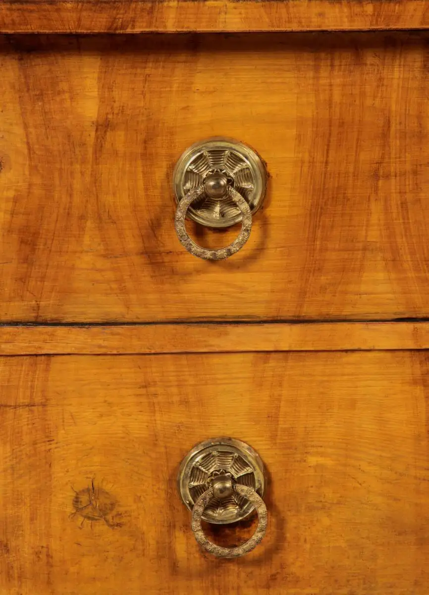 Biedermeier Truhe aus Kirschholz im Stil einer Kommode Antik Kolosseum 2