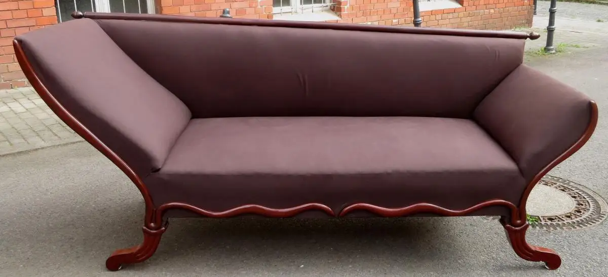 Elegante Mahagoni Biedermeier Chaiselongues / Ottomane / Sofa Antik Kolosseum 0